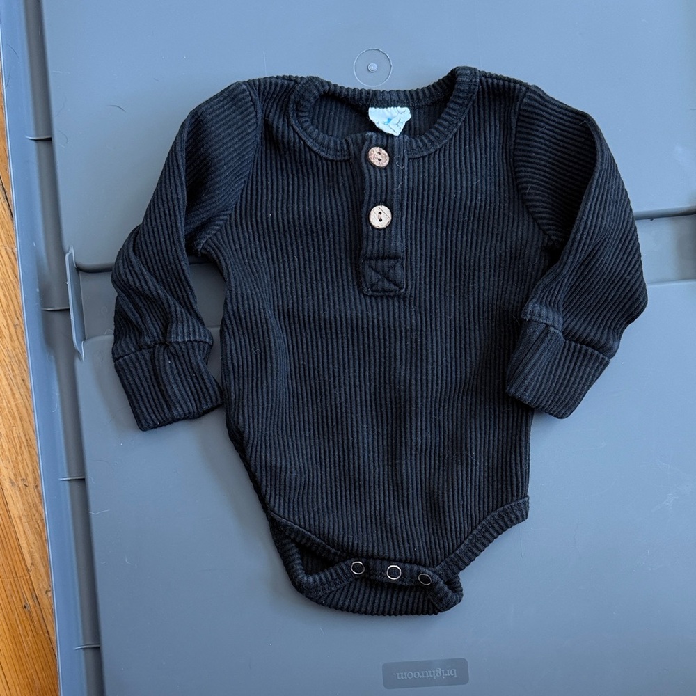 Little one shop Black Ribbed Kids bodysuit